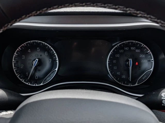 2027 Chrysler Pacifica SELECT, čierna, 0 km, dovoz Kanada — foto 4 z 20
