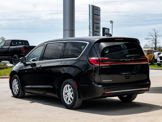 2027 Chrysler Pacifica SELECT, čierna, 0 km, dovoz Kanada — foto 6 z 20