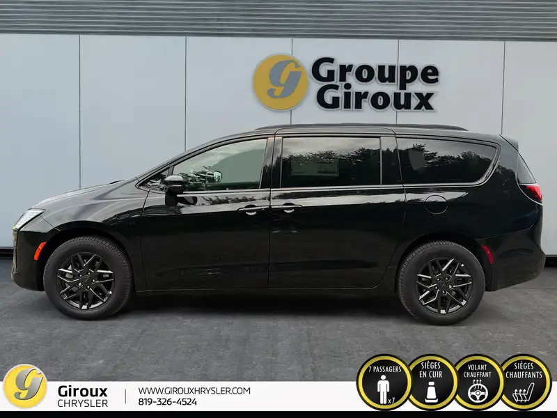 2027 Chrysler Pacifica Select AWD, čierna, 0 km, dovoz Kanada — foto 9 z 12