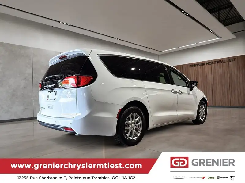 2027 Chrysler Grand Caravan SXT, biela, 0 km, dovoz Kanada — foto 5 z 12