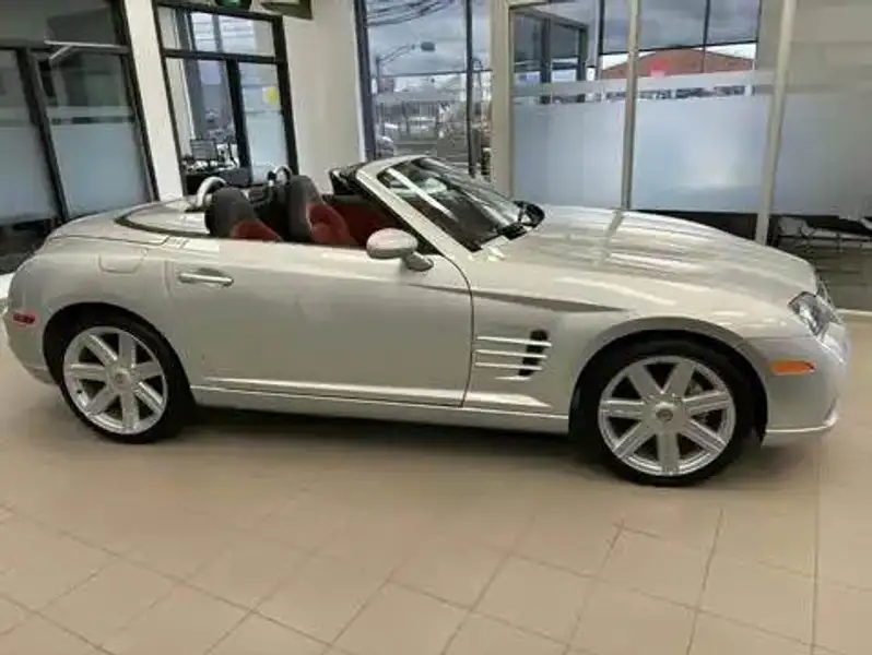 2008 Chrysler Crossfire Limited, strieborná, 70 000 km, dovoz Kanada — foto 1 z 5 2008 Chrysler Crossfire Limited, strieborná, 70 000 km, dovoz Kanada — foto 1 z 5
