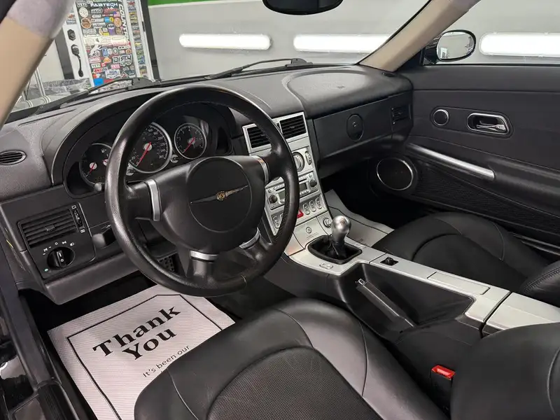 2004 Chrysler Crossfire 2dr Cpe, čierna, 75 000 km, dovoz Kanada — foto 8 z 12