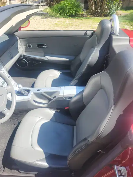 2005 Chrysler Crossfire Limited, červená, 88 000 km, dovoz Kanada — foto 8 z 12