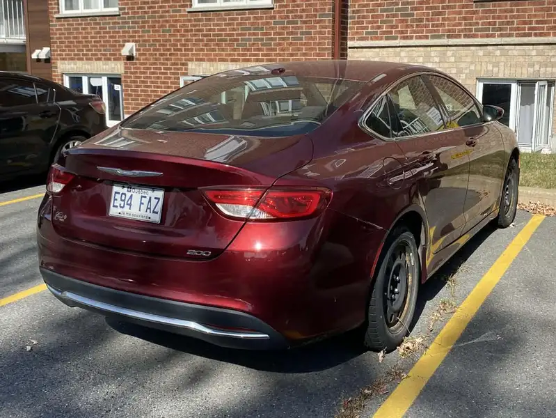 2016 Chrysler 200 Limited, 83 000 km, dovoz Kanada — foto 7 z 7