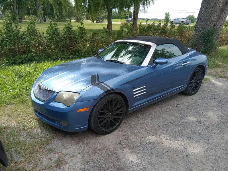 2005 Chrysler Crossfire Limited, modrá, 151 000 km, dovoz Kanada — foto 1