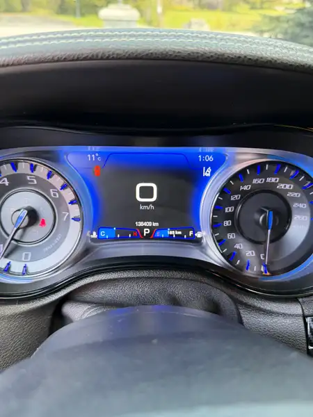 2019 Chrysler 300 300S, čierna, 135 000 km, dovoz Kanada — foto 8 z 12