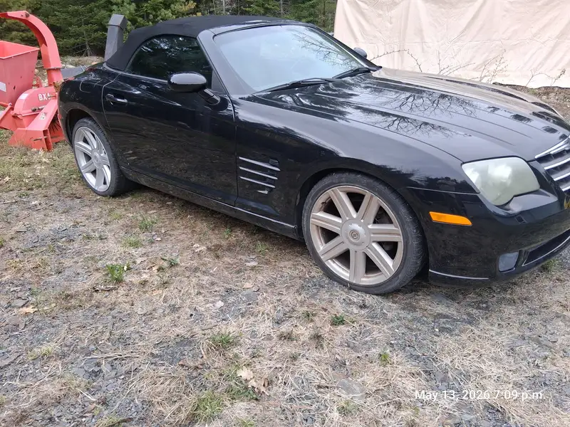 2005 Chrysler Crossfire All options loaded, čierna, 70 000 km, dovoz Kanada — foto 7 z 10