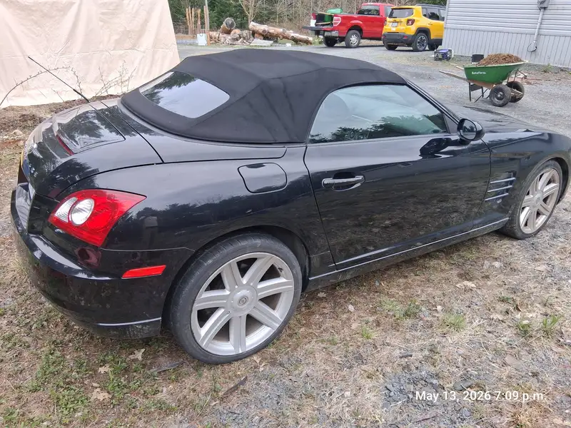 2005 Chrysler Crossfire All options loaded, čierna, 70 000 km, dovoz Kanada — foto 8 z 10
