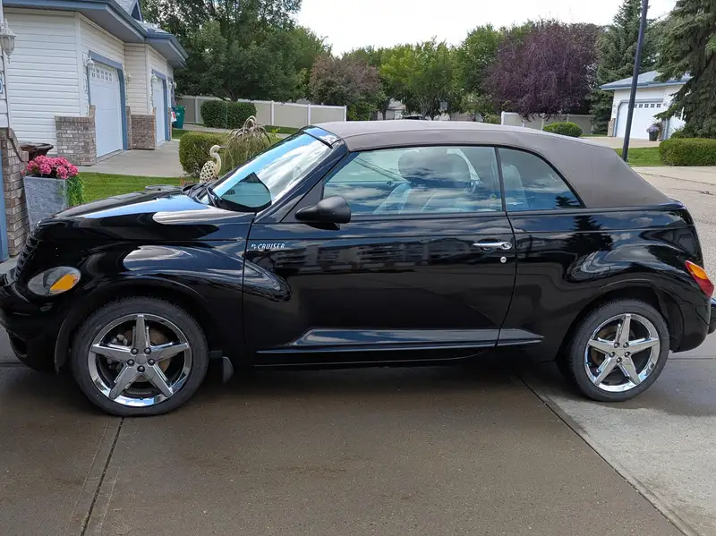 2005 Chrysler PT Cruiser GT, čierna, 63 420 km, dovoz Kanada — foto 1