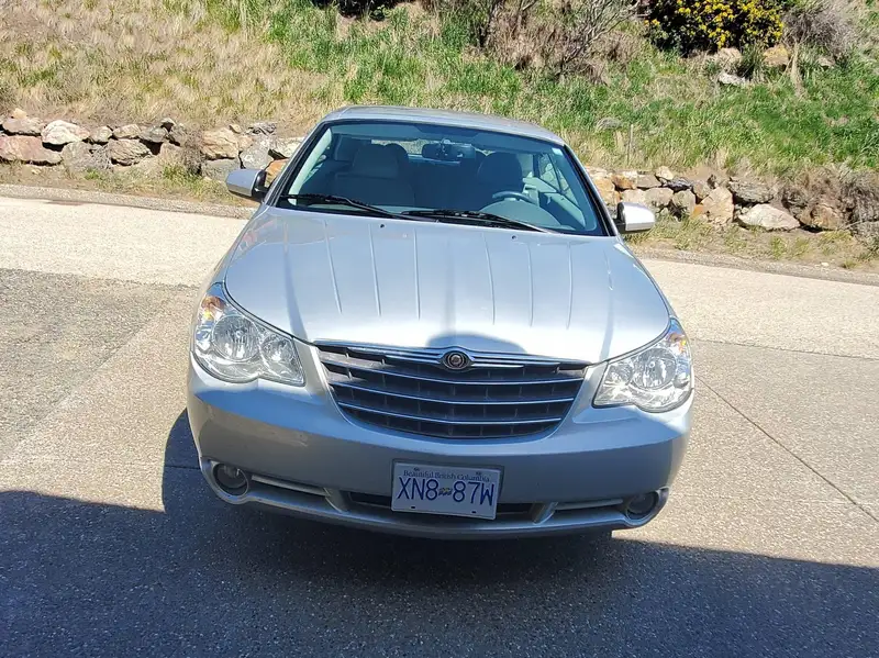 2008 Chrysler Sebring Limited, strieborná, 104 000 km, dovoz Kanada — foto 1 z 9 2008 Chrysler Sebring Limited, strieborná, 104 000 km, dovoz Kanada — foto 1 z 9
