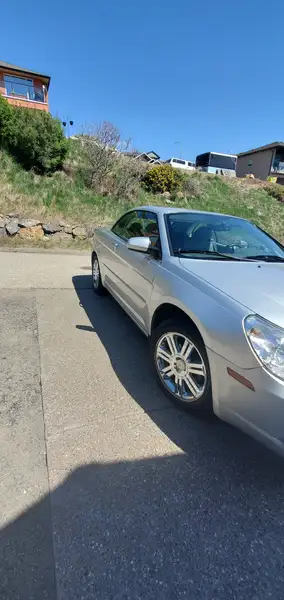 2008 Chrysler Sebring Limited, strieborná, 104 000 km, dovoz Kanada — foto 4 z 9