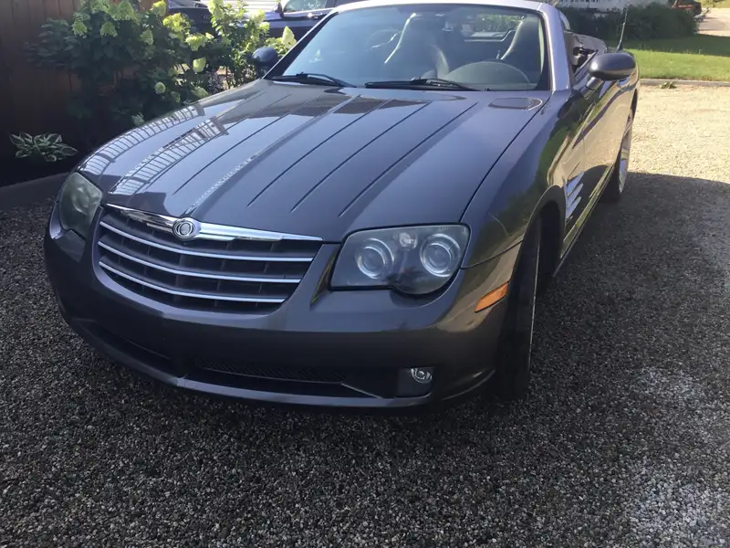 2005 Chrysler Crossfire, sivá, 98 500 km, dovoz Kanada — foto 2 z 4