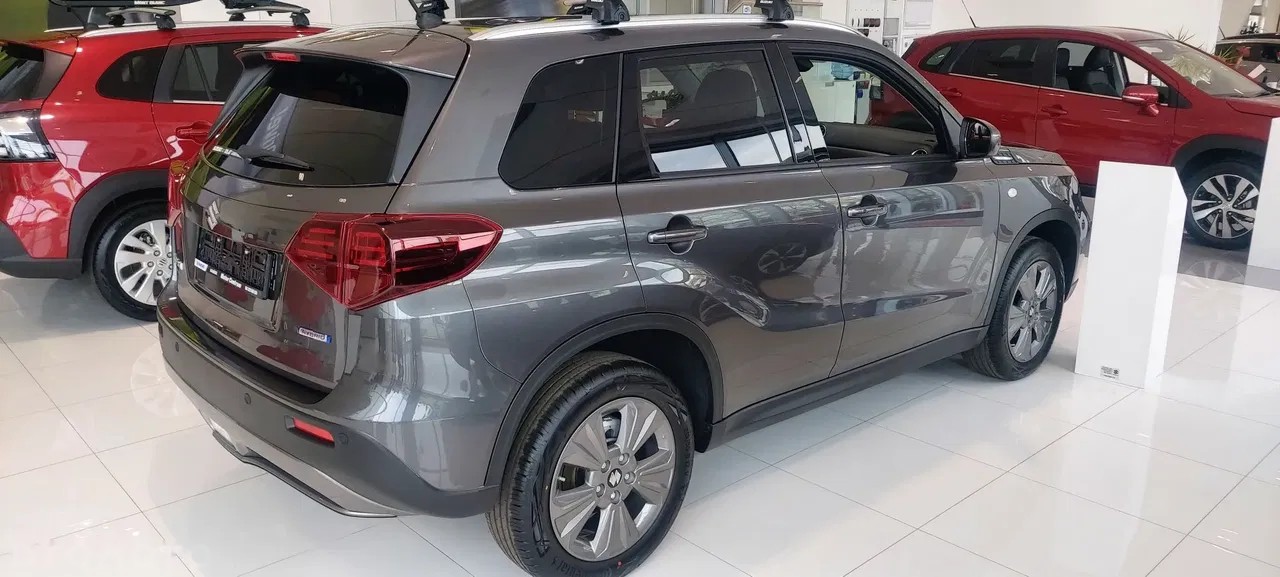 2026 Suzuki Vitara, 5 km, Poľsko — foto 4 z 9