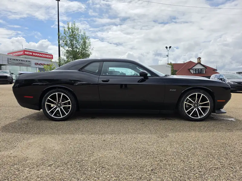 2023 Dodge Challenger R/T, čierna, 20 074 km, dovoz Kanada — foto 8 z 12