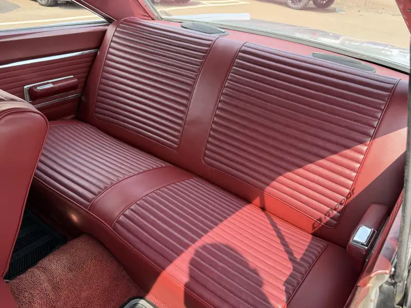1966 Dodge Coronet 440, strieborná, 37 554 km, dovoz Kanada — foto 11 z 12
