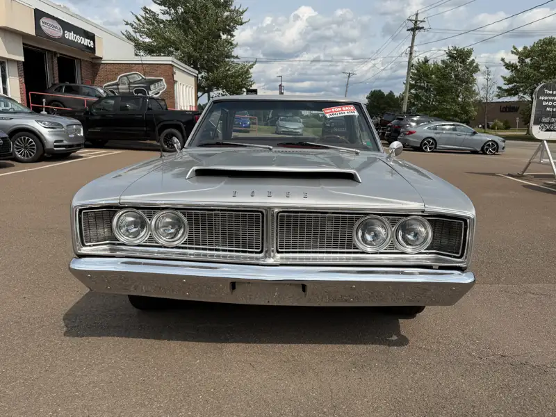 1966 Dodge Coronet 440, strieborná, 37 554 km, dovoz Kanada — foto 8 z 12