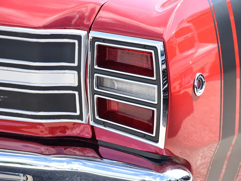 1968 Dodge Dart GTS, červená, 1 km, dovoz Kanada — foto 10 z 12