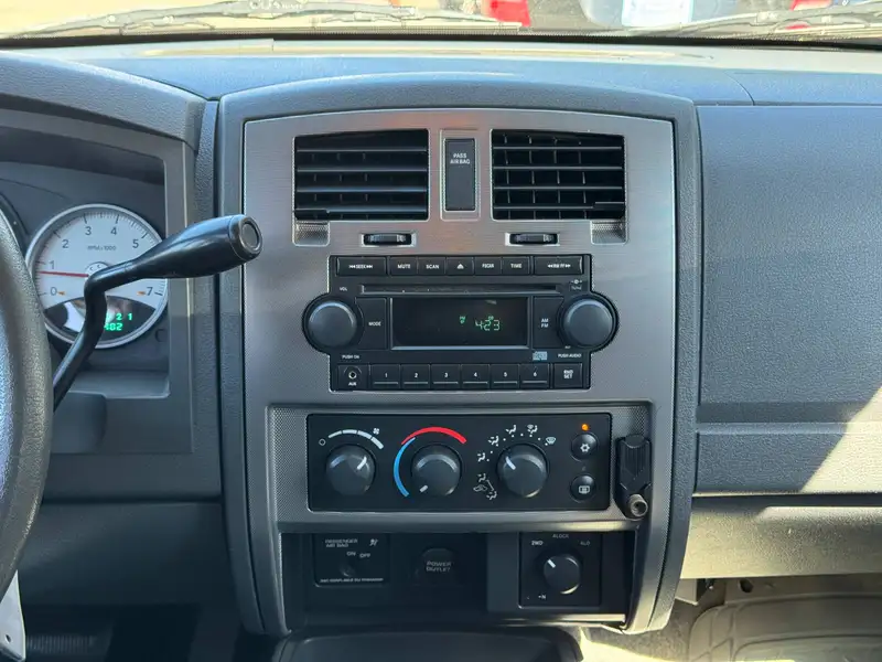 2006 Dodge Dakota SLT, sivá, 177 000 km, dovoz Kanada — foto 12 z 12