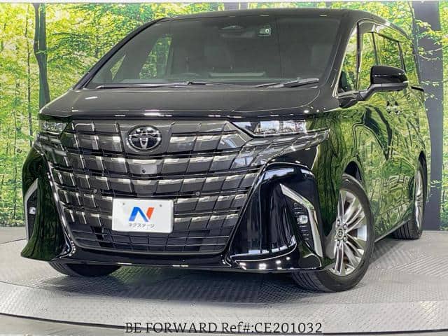 2024 Toyota Alphard, 15 720 km, dovoz Japonsko — foto 1