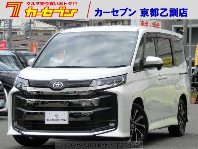 2023 Toyota Noah, 15 584 km, dovoz Japonsko — foto 1