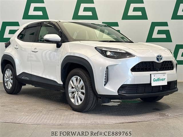 2023 Toyota Yaris Cross, 37 000 km, dovoz Japonsko — foto 1