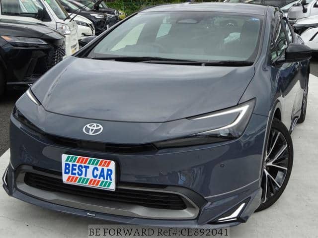 2025 Toyota Prius, 17 000 km, dovoz Japonsko — foto 1
