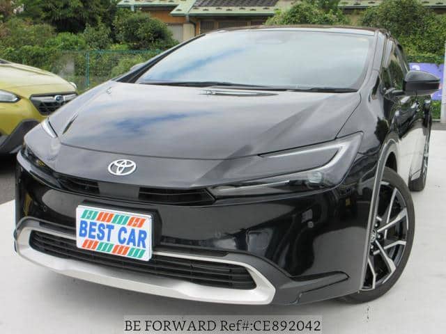 2025 Toyota Prius, 20 000 km, dovoz Japonsko — foto 1