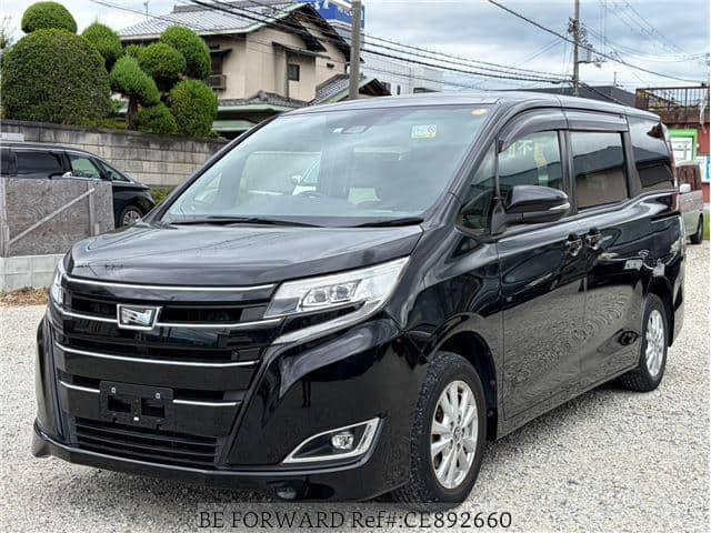 2021 Toyota Noah, 64 000 km, dovoz Japonsko — foto 1