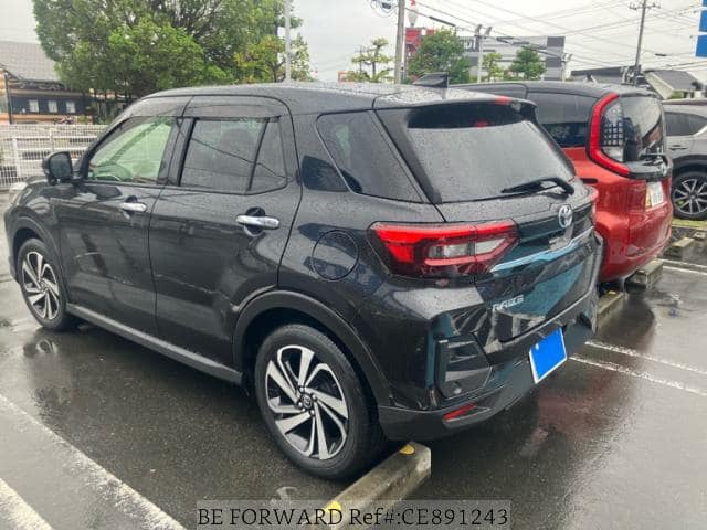 2022 Toyota Raize, 43 826 km, dovoz Japonsko — foto 1