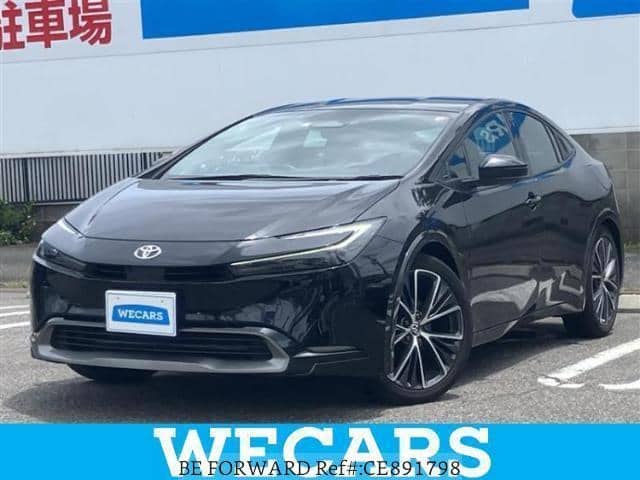 2023 Toyota Prius, 30 500 km, dovoz Japonsko — foto 1