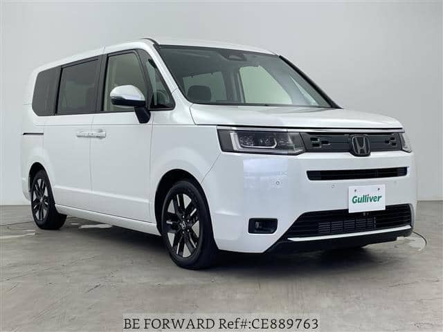 2023 Honda Step Wgn, 7 000 km, dovoz Japonsko — foto 1