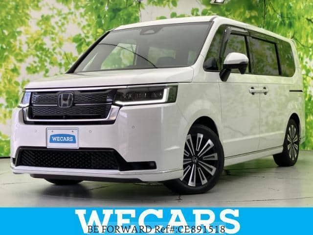 2023 Honda Step Wgn, 30 000 km, dovoz Japonsko — foto 1