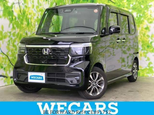 2025 Honda N Box Custom, 10 400 km, dovoz Japonsko — foto 1