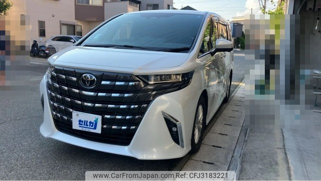 2025 Toyota Alphard, 8 900 km, dovoz Japonsko — foto 1 2025 Toyota Alphard, 8 900 km, dovoz Japonsko — foto 1