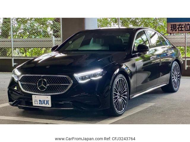 2026 Mercedes-Benz E-Class, 6 100 km, dovoz Japonsko — foto 1