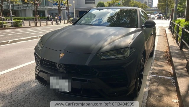 2023 Lamborghini Urus, 10 300 km, dovoz Japonsko — foto 1