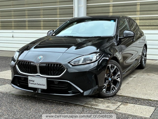 2025 BMW 1 Series, 6 000 km, dovoz Japonsko — foto 1 | AMECAR 2025 BMW 1 Series, 6 000 km, dovoz Japonsko — foto 1