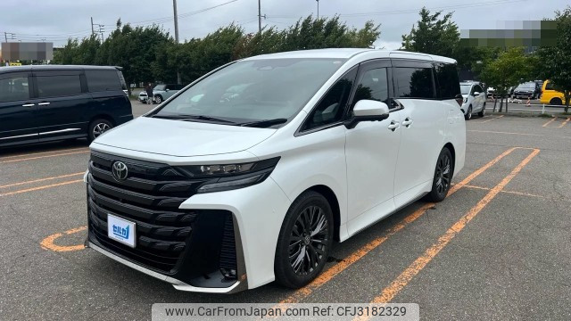 2025 Toyota Vellfire, 8 900 km, dovoz Japonsko — foto 1