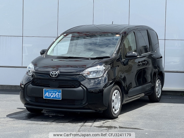 2023 Toyota Sienta, 59 000 km, dovoz Japonsko — foto 1