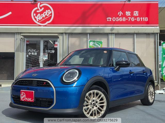 2024 MINI Others, 6 400 km, dovoz Japonsko — foto 1