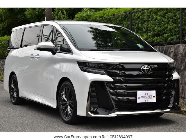 2026 Toyota Vellfire, 1 000 km, dovoz Japonsko — foto 1