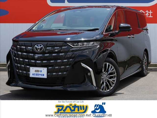 2025 Toyota Alphard, 25 000 km, dovoz Japonsko — foto 1