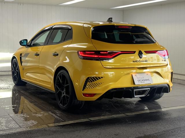 Renault Megane, dovoz Japonsko — foto 6 z 40