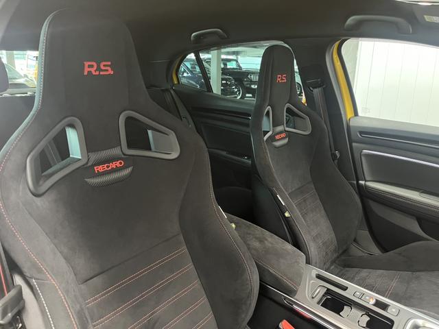 Renault Megane, dovoz Japonsko — foto 8 z 40