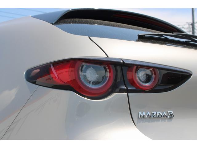 Mazda3 Fastback, dovoz Japonsko — foto 12 z 40