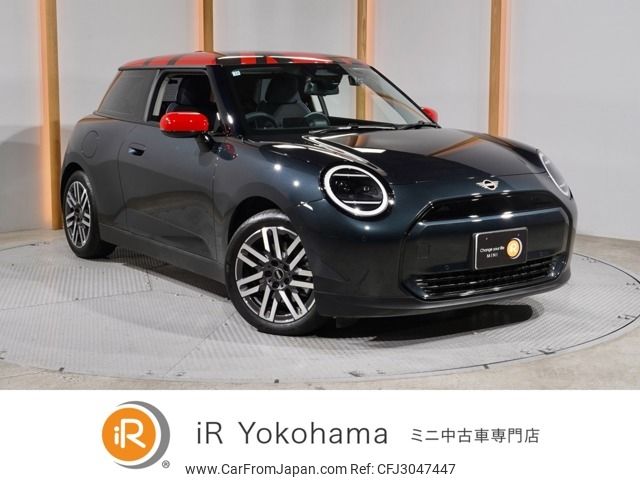 2025 MINI Others, 1 000 km, dovoz Japonsko — foto 1