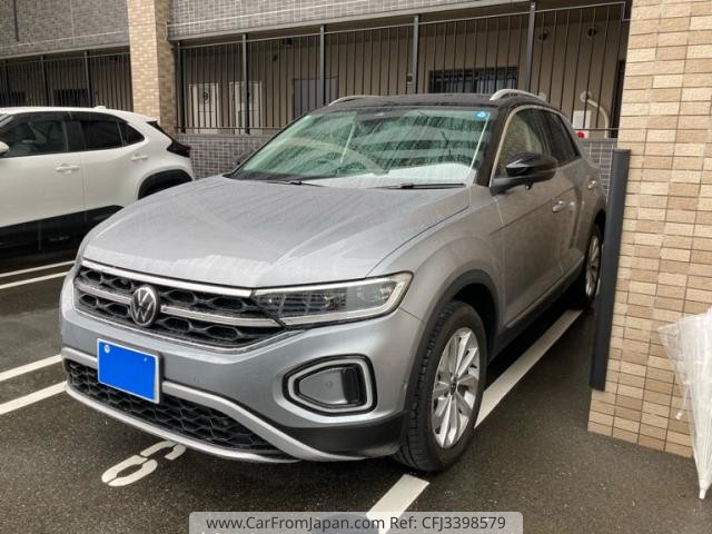 2024 Volkswagen T-Roc, 1 800 km, dovoz Japonsko — foto 1