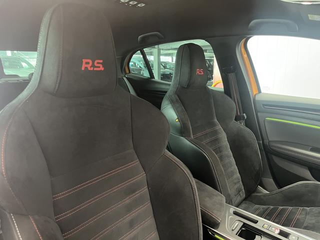 Renault Megane, dovoz Japonsko — foto 9 z 40