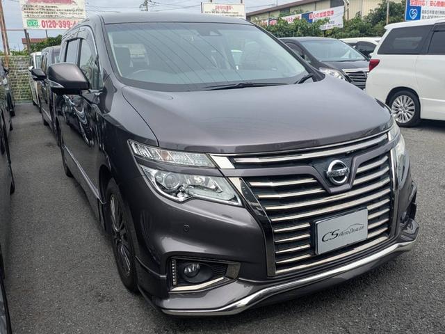 Nissan Elgrand, dovoz Japonsko — foto 1 | AMECAR Nissan Elgrand, dovoz Japonsko — foto 1