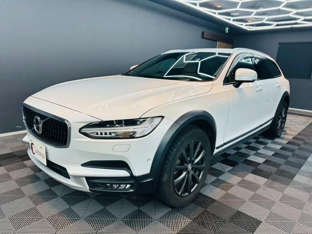 Volvo V90, dovoz Japonsko — foto 13 z 40